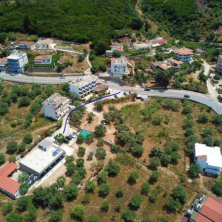 Mezzanine Bay Hotel Himare Exterior foto